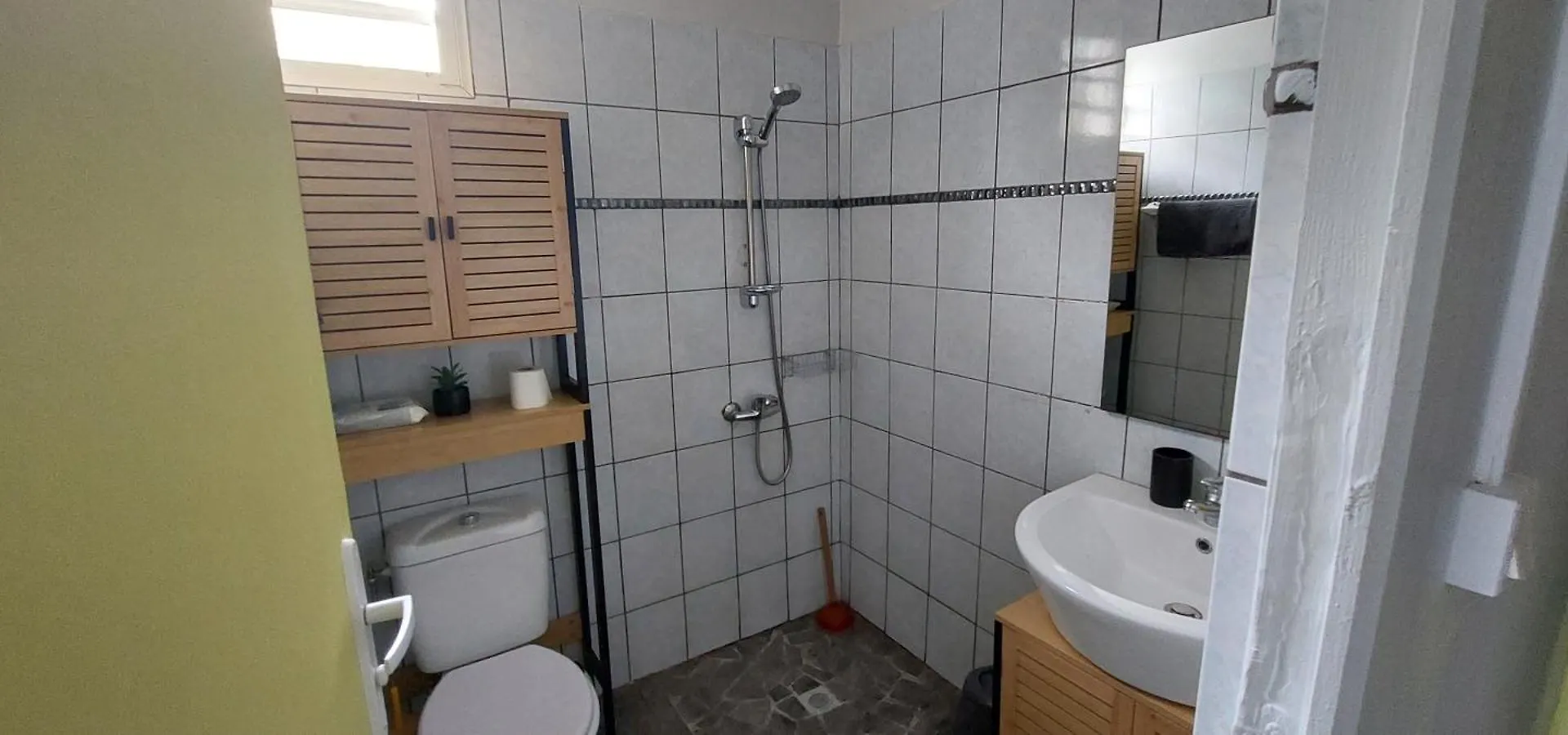 Apartment Studio Au Vert Pre Le Robert